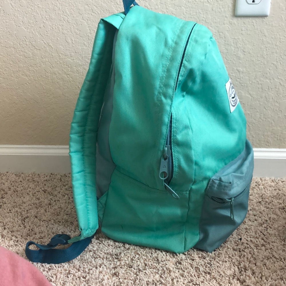 Backpack - Picture 4 of 4